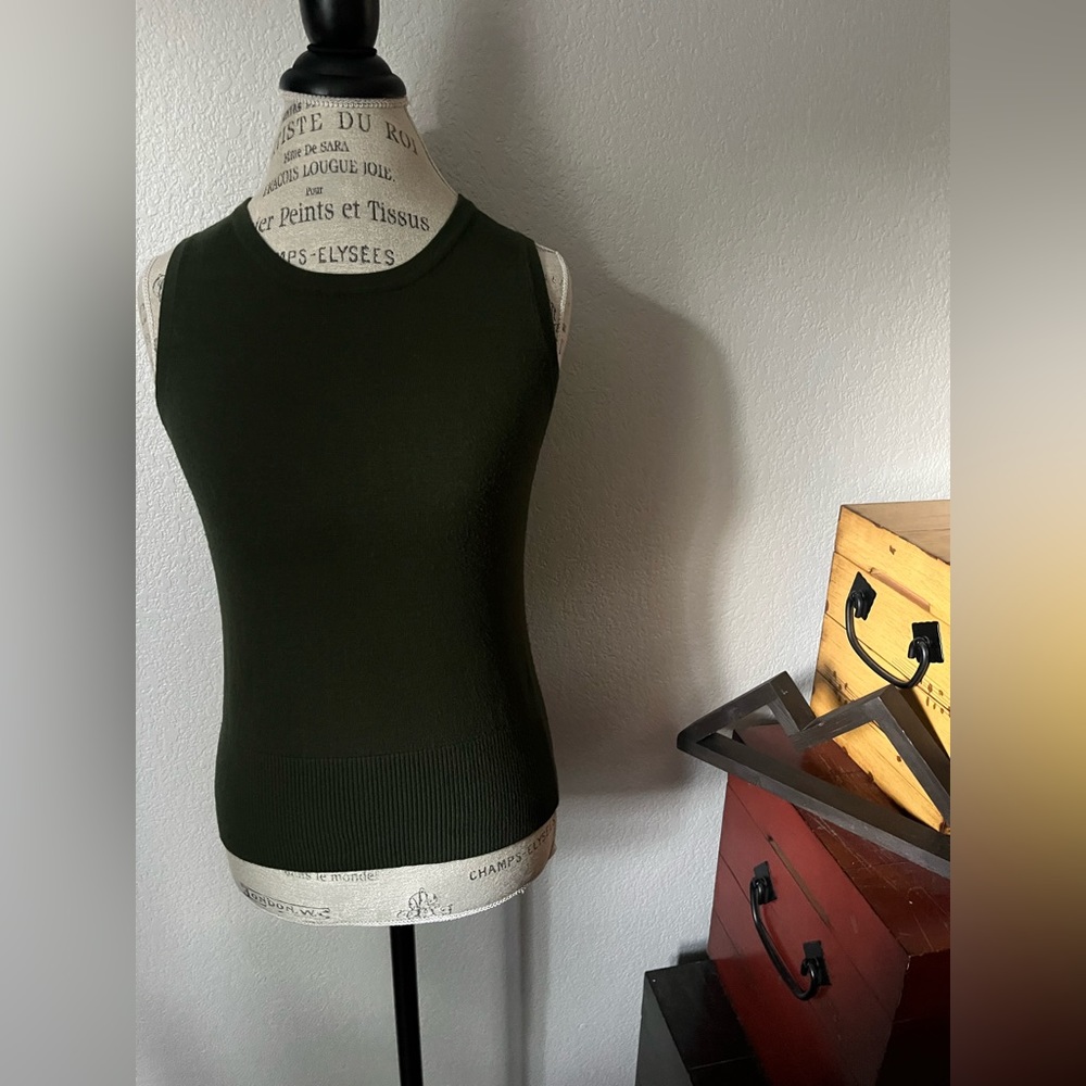 Small Grace Elements Green Sleeveless Sweater - image 8